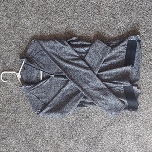 Adidas ¼ zip pull over size M